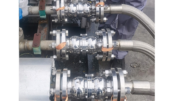  LNG (Liquefied Natural Gas) Breakaway Valve